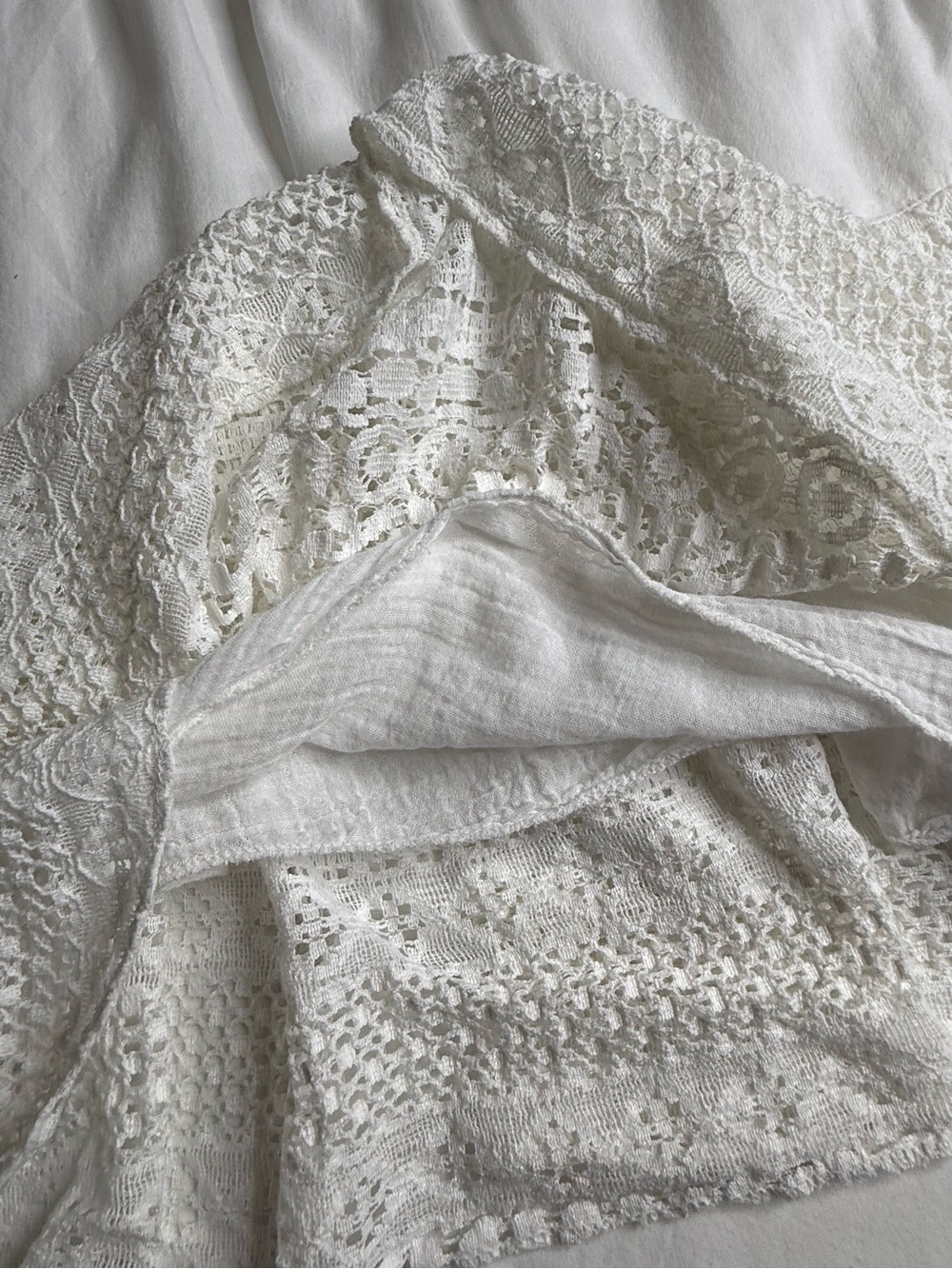 Women’s White Lace Trim Sundress - Picture 7 of 7